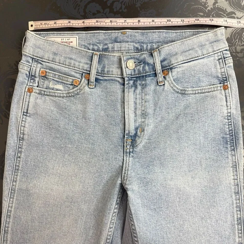 Gap Vintage Slim Mid Rise Light Wash Jeans Size 27 / 4P